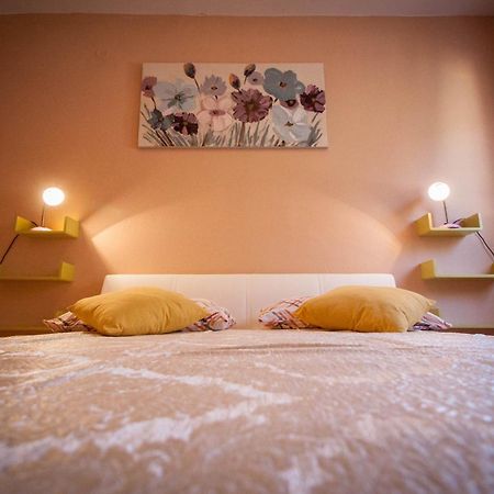 Apartments By The Sea Zavalatica, Korcula - 247 Ruang foto