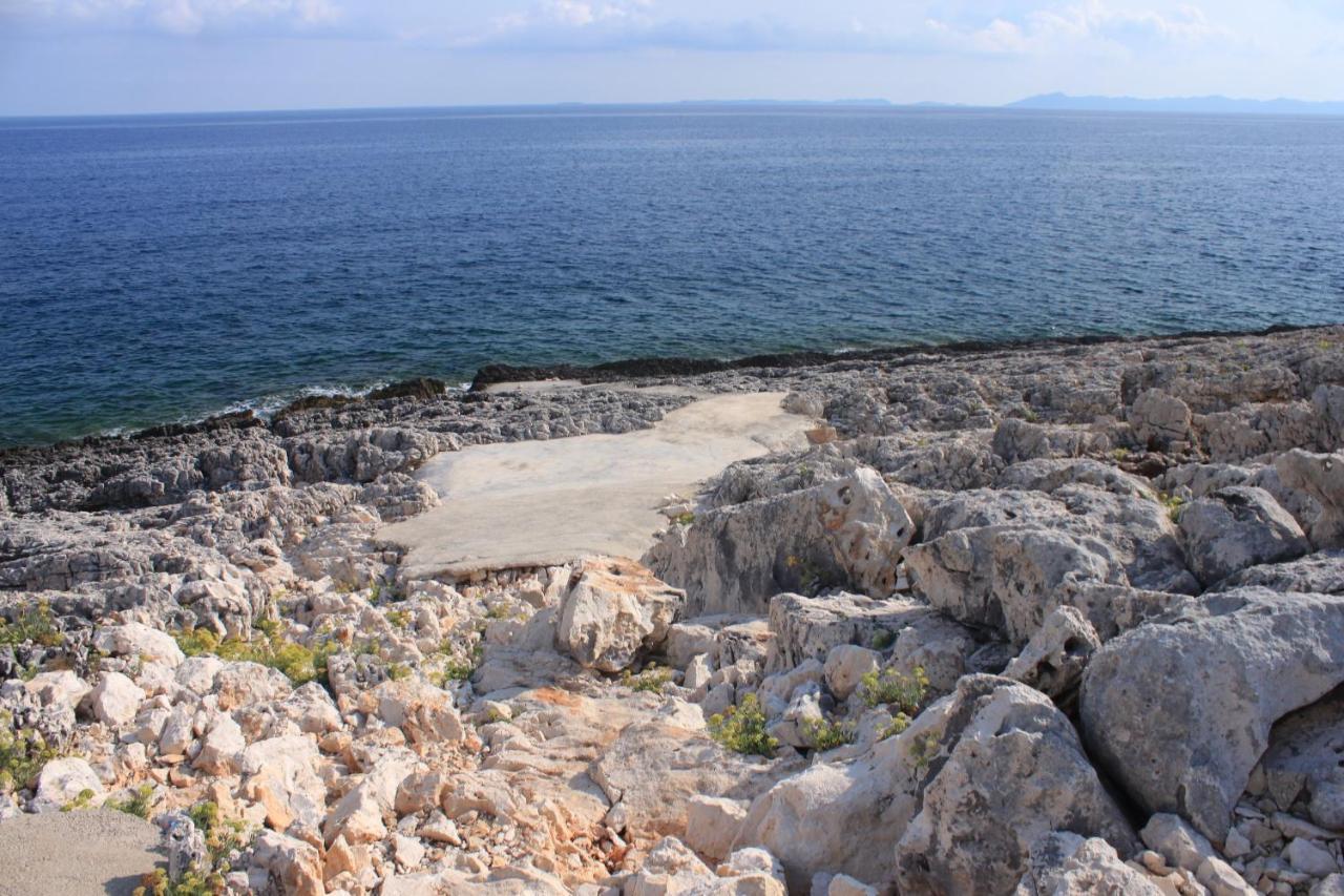 Apartments By The Sea Zavalatica, Korcula - 247 Bagian luar foto