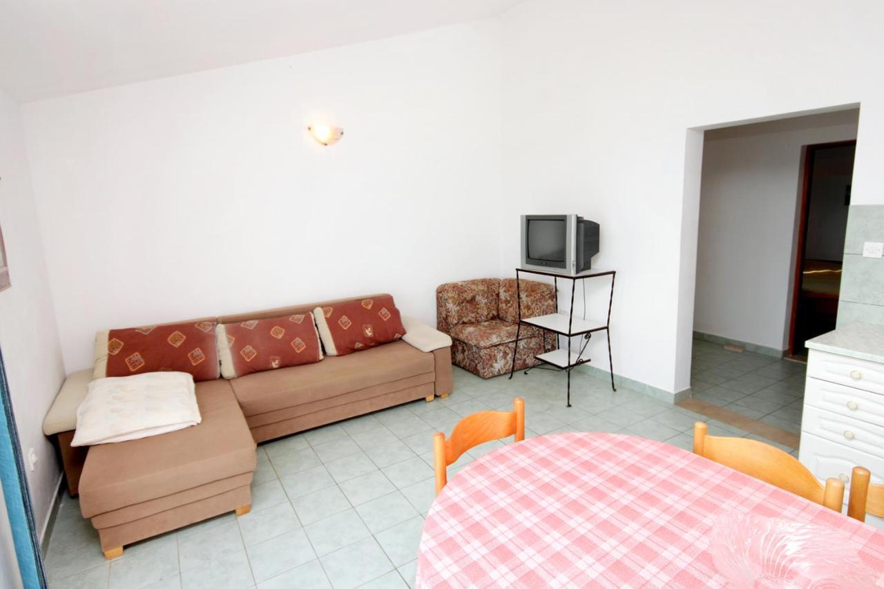 Apartments By The Sea Zavalatica, Korcula - 247 Bagian luar foto
