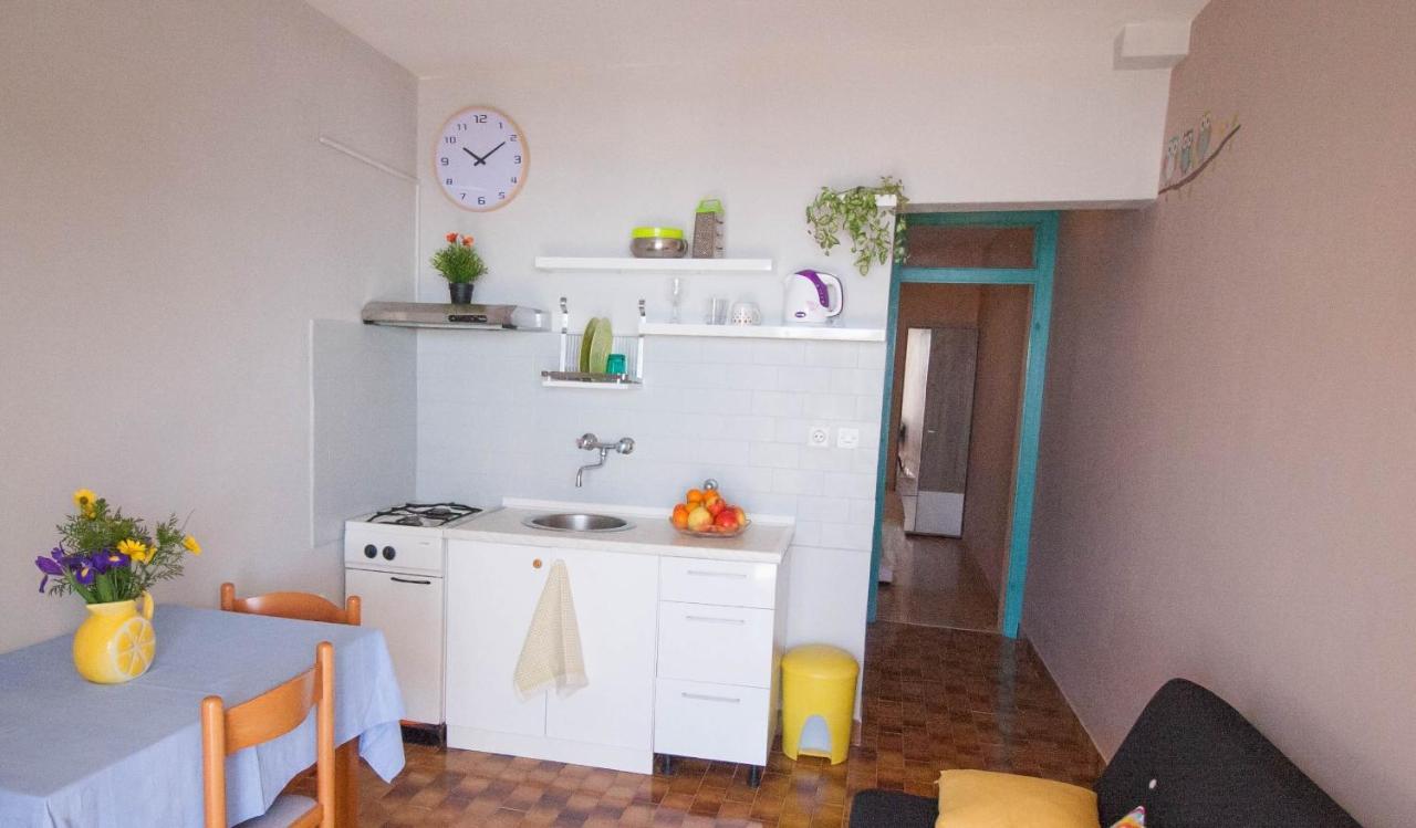 Apartments By The Sea Zavalatica, Korcula - 247 Bagian luar foto